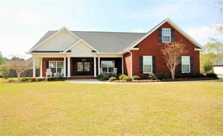 Home for Sale in Warner Robins GA - 132 Gardenia Drive